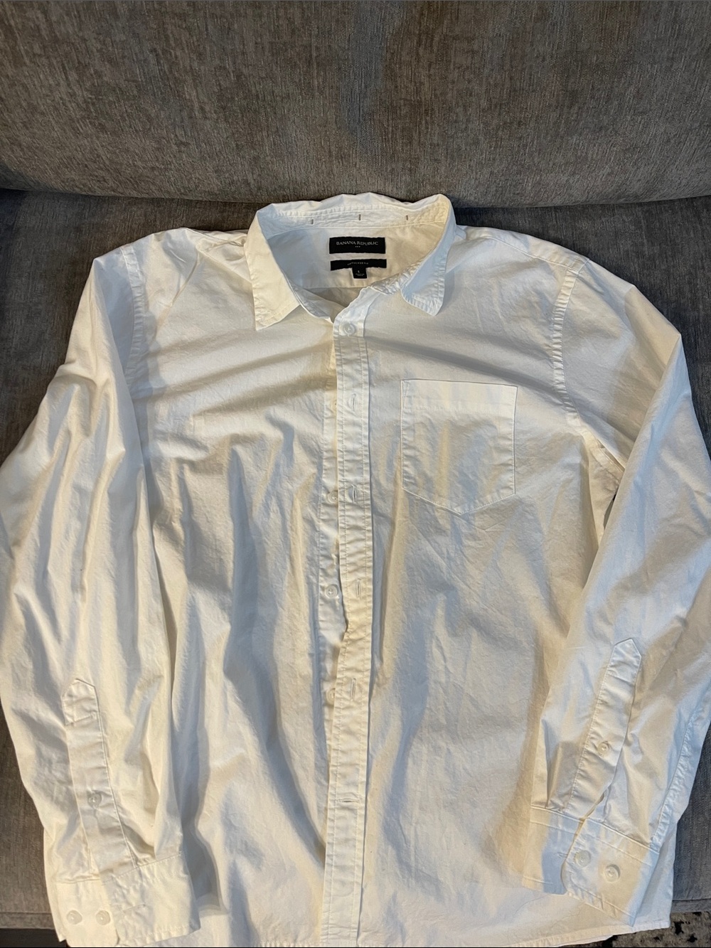 Banana Republic Men's White Untucked Fit Casual Button-Down Shirt